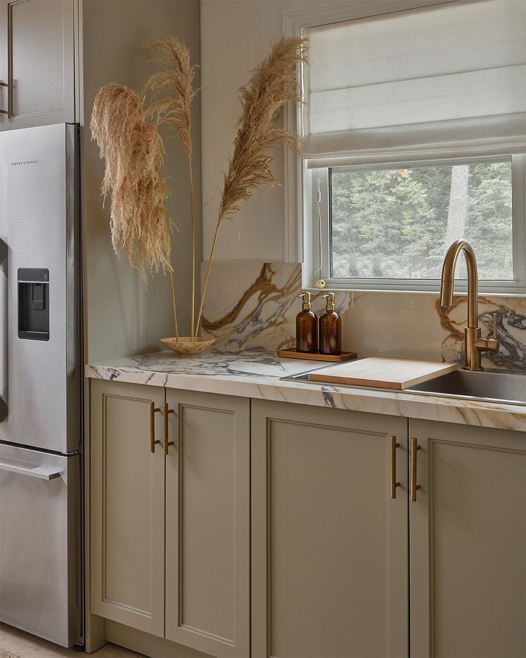 sink base cabinets