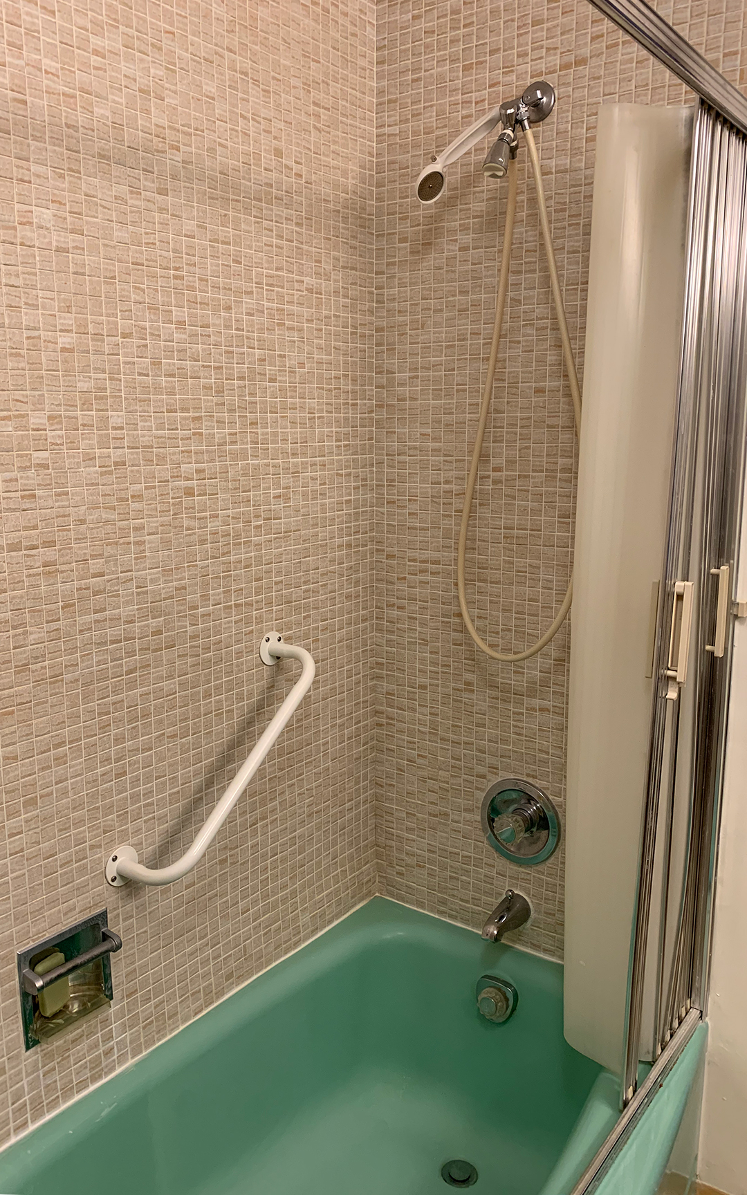 blue tub